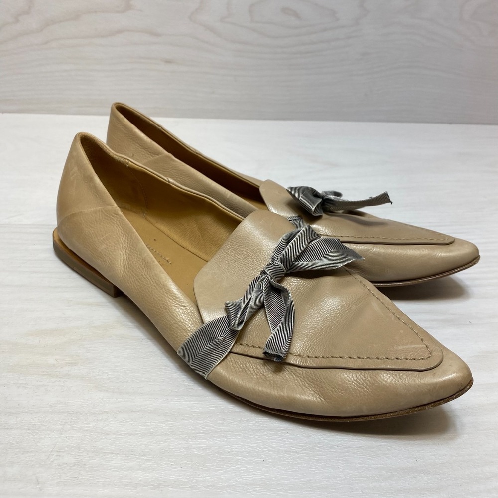 I.N.K. Flat Dress Shoes Womens Size 7.5‎ Beige Leather Pointed Toe Bow Accent